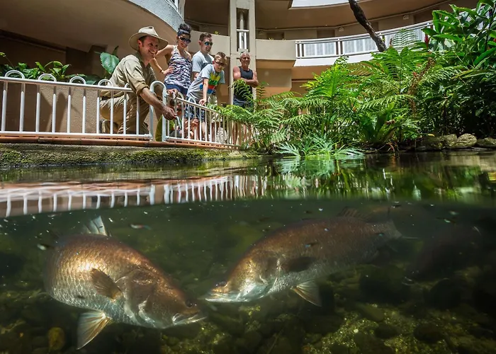 Doubletree By Hilton Cairns Hotel